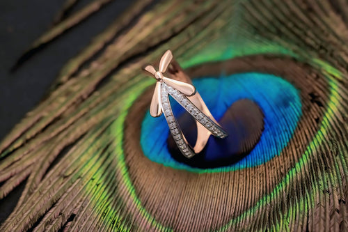 Rose gold signet ring detail