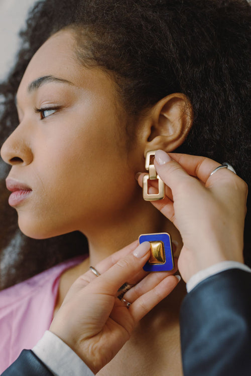 Gold geometric earrings
