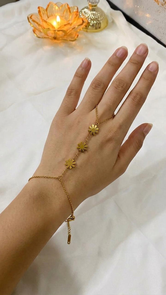 Gold Daisy Hand Chain